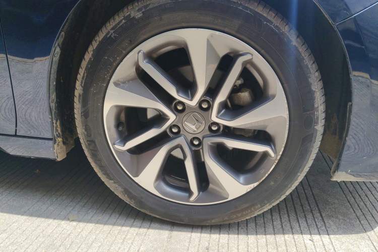 Used Honda Inspire 2019 260TURBO Jingyue Edition China VI Right Front Wheel Hub