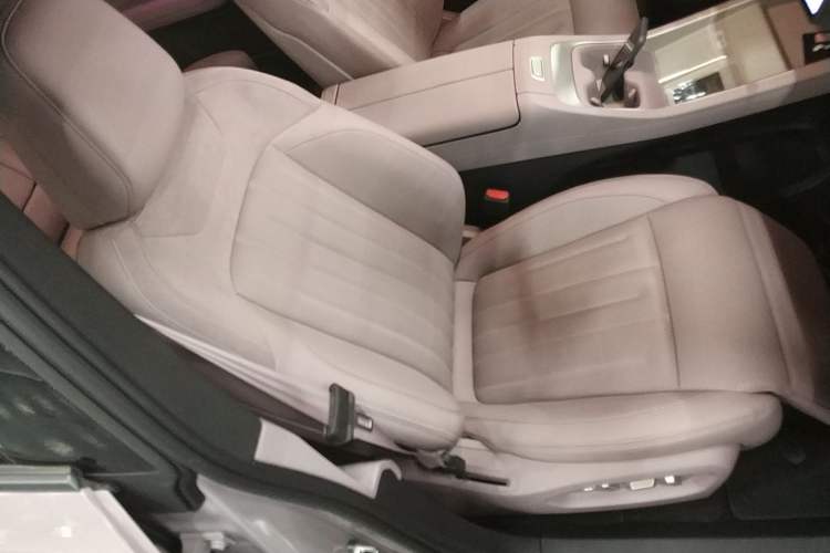 Used ONVO L60 2024 60 kWh Rear-Drive Version
