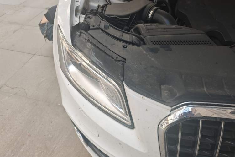 Used Audi Q5 2017 Plus 40 TFSI Ambition Model Right Front Headlight