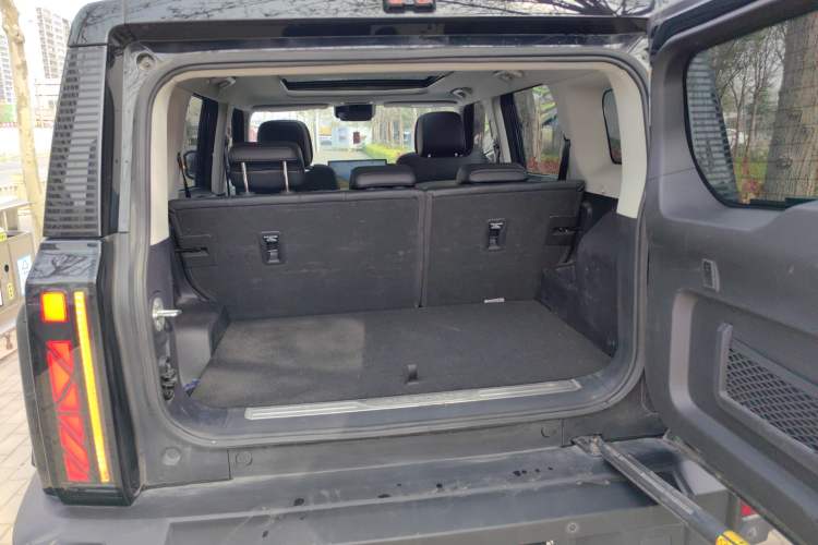 Used iCAR 03 2024 501km Four-wheel Drive Long-Range Advanced Version Trunk