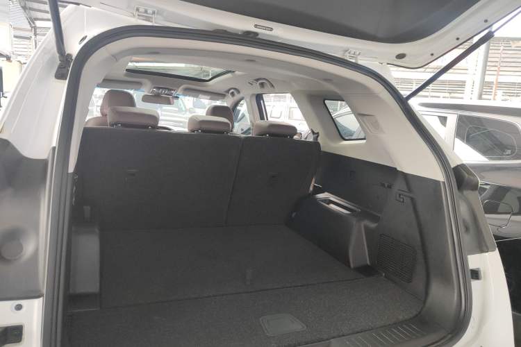 Used JETOUR X90 PLUS 2023 1.6TD DCT Flat-Platform + 5 Seats
