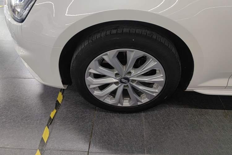 Used Audi A4L 2019 40 TFSI Ambition Version China V
