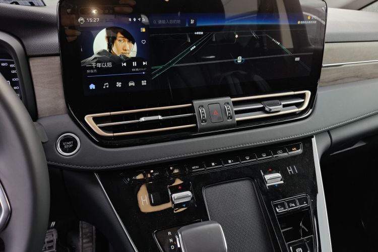 Used Hongqi HQ9 PHEV 2024 2.0T Four-Wheel Drive Business Edition
