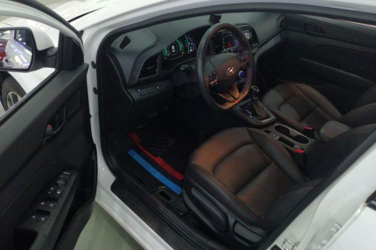 Used Hyundai Elantra (6th Generation / Lingdong) 2019 1.4T Dual-Clutch Xuan Dong · Dynamic Model Driver Seat