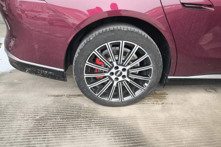 Used Chery Fulwin A9L 2025 Model, Four-Wheel Drive High-Energy Peak Edition
