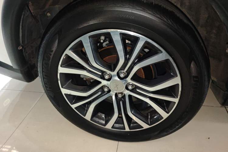 Used Mitsubishi Outlander 2018 2.4L 4x4 Luxury Edition 7-Seater Exterior 5