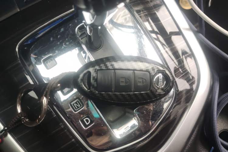 Used Nissan Terra 2018 2.5L Automatic 4x4 Flagship Edition
