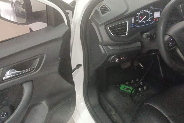 Used Roewe 360 2017 1.5L Automatic Luxury Edition
