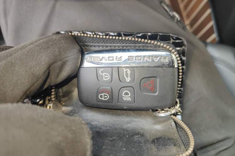 Used Land Rover Range Rover 2015 3.0 SC V6 Vogue SE Long-Wheelbase Edition