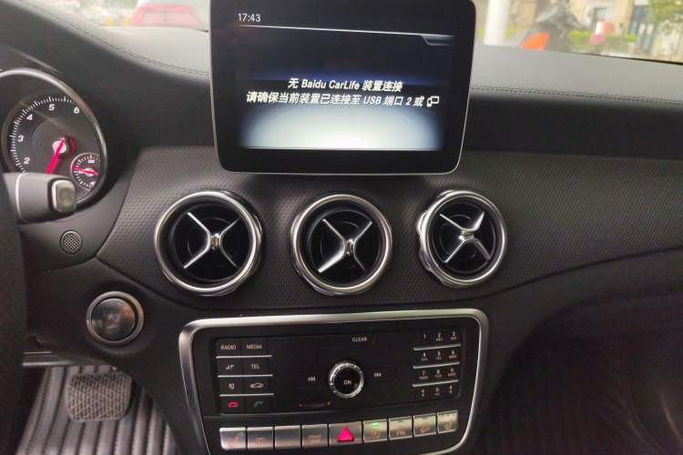 Used Mercedes-Benz GLA 2018 GLA 220 4MATIC Sport Edition Audio And AC Panel