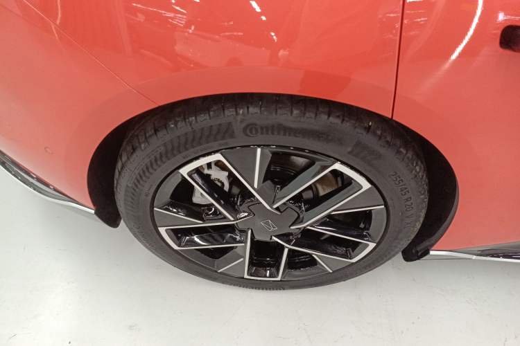 Used Avatr 06 2025 Ultra Pure Electric Edition Right Rear Wheel Hub