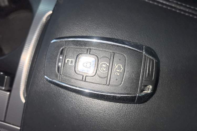 Used Lincoln MKZ 2020 2.0T MONO Limited Luxury Edition MONO WHITE