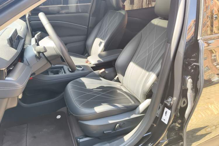 Used Ford Mustang Mach-E 2021 Leap Edition Rear-Drive Version (Standard Range)