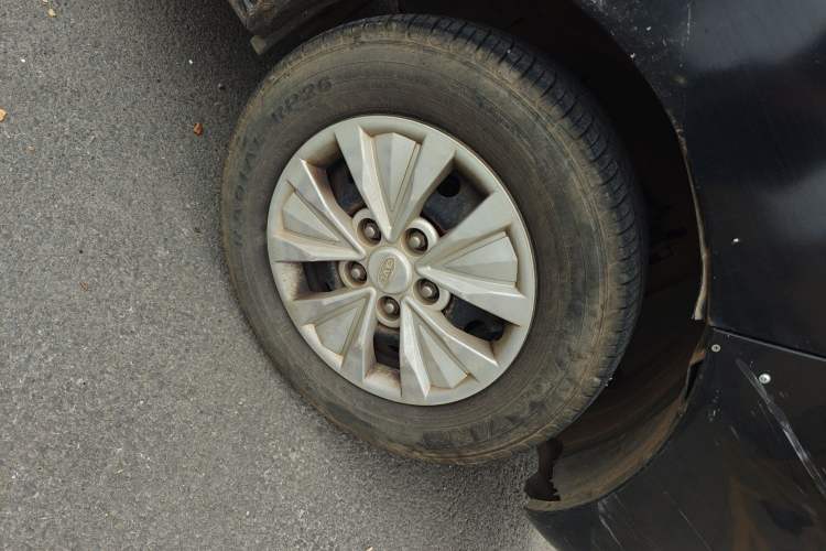 Used JAC Refine M3 2019 PLUS Maker Edition 1.8L Luxury Model Right Front Wheel Hub