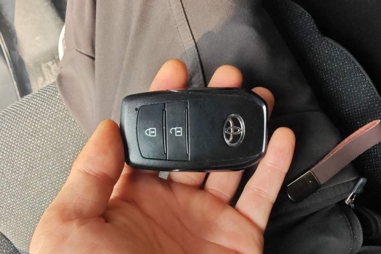 Used Toyota Prado 2025 2.4T Cross-Border BX Edition 5 Seats Interior 1