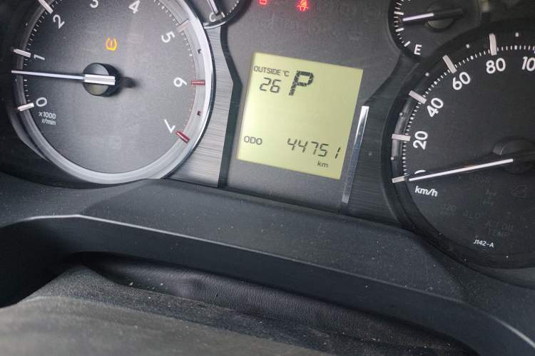 Used Toyota Prado 2019 2.7L TX-L Gasoline Parallel Import 7 Seats Odometer Close Up