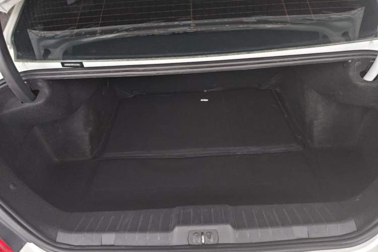 Used Peugeot 308 2014 Enjoy Edition Classic 1.6L Automatic Premium Model

