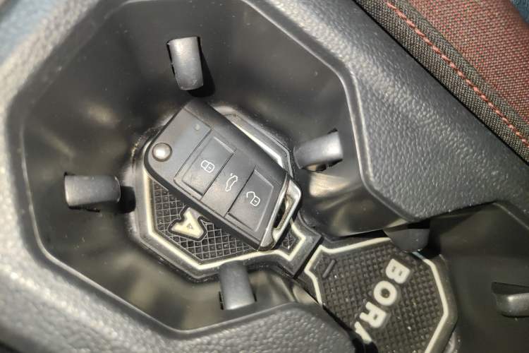 Used Volkswagen Bora 2020 1.5L Automatic Elite Version Vehicle Key