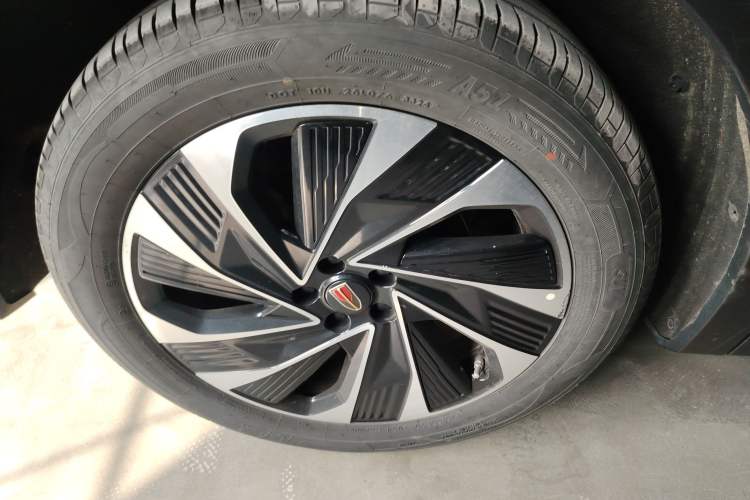 Used Hongqi HS7 PHEV 2024 2.0T PHEV Four-Wheel Drive Flagship Edition 7 Seats
