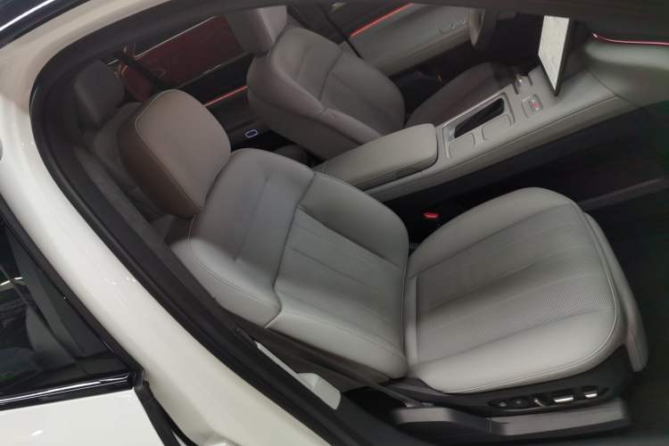 Used Nio ES8 2024 100kWh Signature Edition
