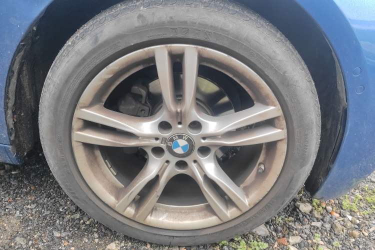 Used BMW 3 Series GT 2019 320i M Sport Package Right Front Wheel Hub
