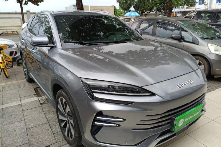 Used BYD Song PLUS New Energy 2023 Champion Edition DM-i 110KM Flagship Model Front Right 45 Deg