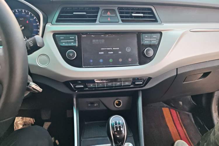 Used Geely Auto Vision X3 2019 Upgraded Model 1.5L Manual Luxury Version