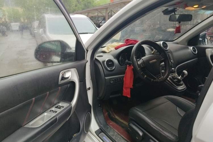 Used Haval H6 2015 Upgraded Model 1.5T Manual Two-Wheel Drive Urban Version Driver Seat