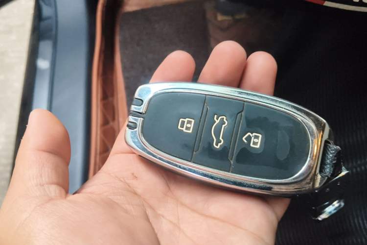 Used Hongqi H7 2018 2.0T Elite Edition Vehicle Key