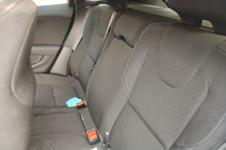 Used Volvo V40 2013 2.0T ZhiShang Version
