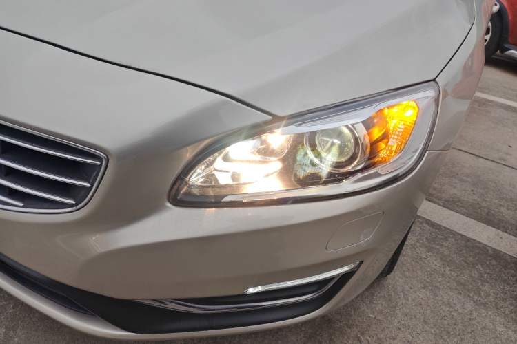 Used Volvo S60 2017 S60L T3 Smart Upgrade Edition
