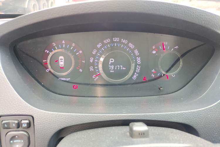 Used Luxgen Great 7 SUV 2013 Limited-Edition Sharp Model 2.2T Two-Wheel-Drive Smart Version