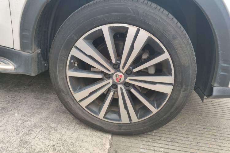 Used Roewe RX5 New Energy 2017 eRX5 50T Hybrid Connected Prestige Flagship Edition
