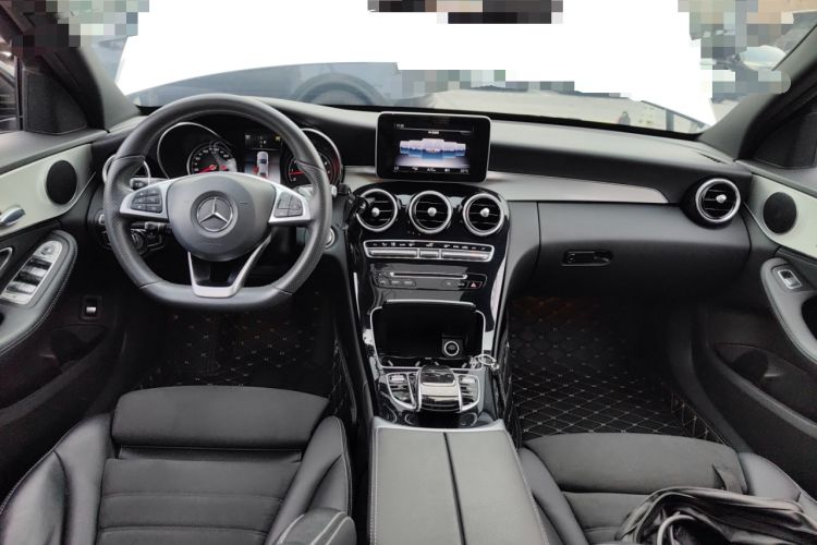 Used Mercedes-Benz C-Class 2017 Restyled C 200 Sport Edition Center Console