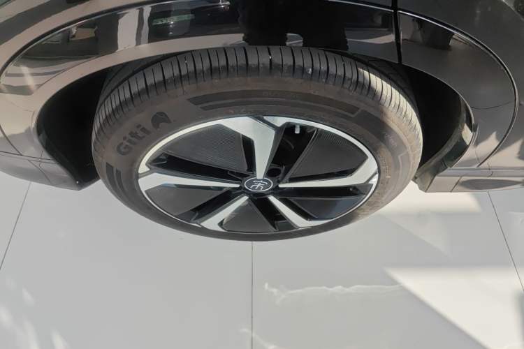 Used BYD Song L EV 2025 Intelligent Driving Version 662 km LiDAR Excellence Edition