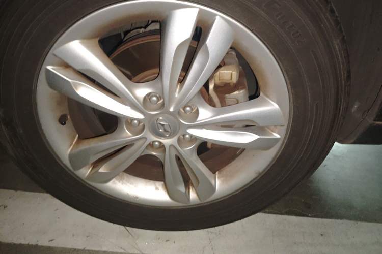 Used Hyundai ix35 2013 2.0L Automatic Two-Wheel Drive Smart GLS China IV Standard Right Front Wheel Hub