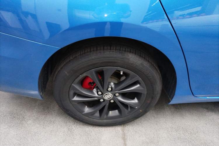 Used Buick Verano 2023 Pro GS Hunter Wind Edition
