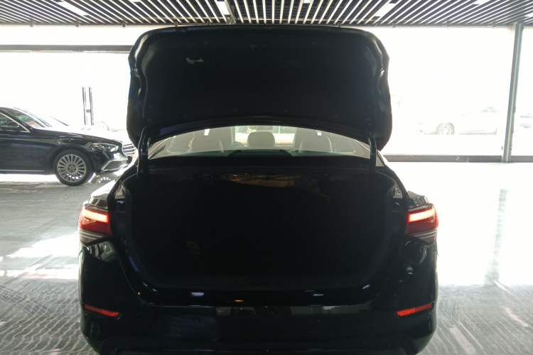 Used Nissan Sylphy 2021 1.6L XL CVT Enjoyment Edition Trunk