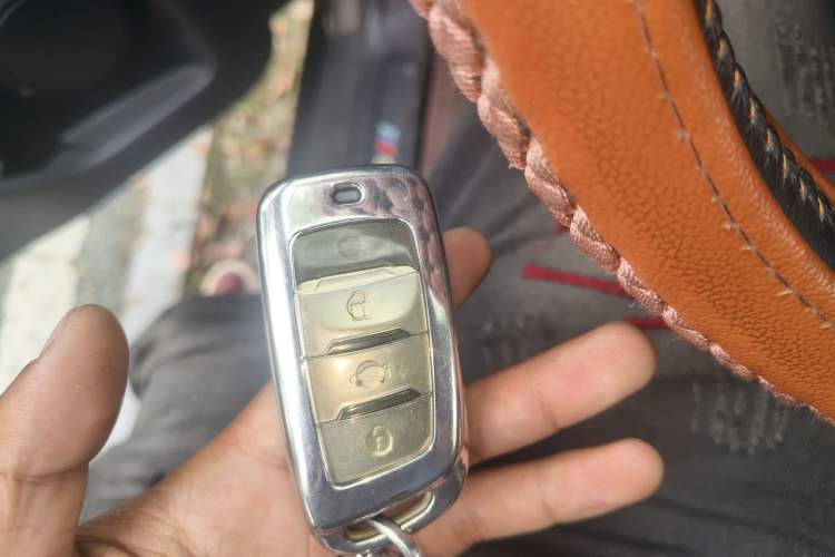 Used CHANGAN OSHAN X70A 2018 1.5L Manual Luxury Model Vehicle Key