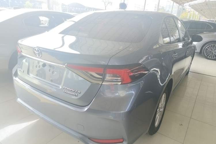 Used Toyota Corolla 2022 Dual-Motor 1.8L E-CVT Pioneer Edition
