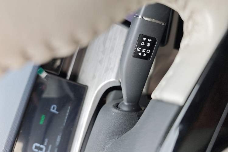 Used JETOUR Dashing i-DM 2023 1.5T DHT Lightning
