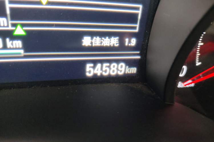 Used Chevrolet Monza 2020 Light Hybrid RS 330T Automatic Thrill Edition Odometer Close Up