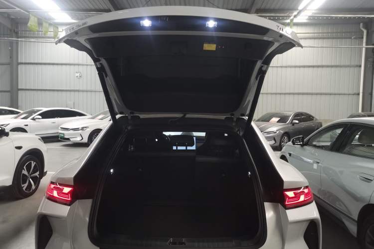 Used BYD Song L EV 2025 Intelligent Driving Version 662 km LiDAR Excellence Edition