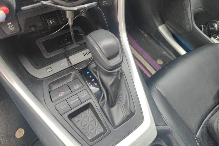 Used Toyota Wildlander 2022 2.0L CVT Two-Wheel Drive Leading Edition