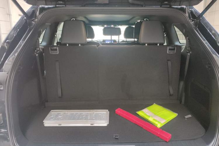 Used Toyota Crown Kluger 2023 2.5L HEV Four-Wheel Drive Luxury Edition Trunk