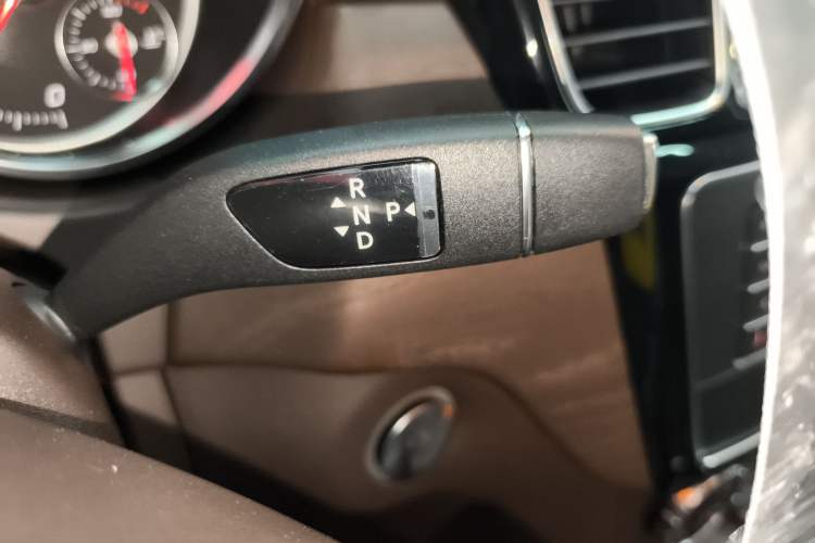 Used Mercedes-Benz GLE 2017 GLE 400 4MATIC Gear Lever