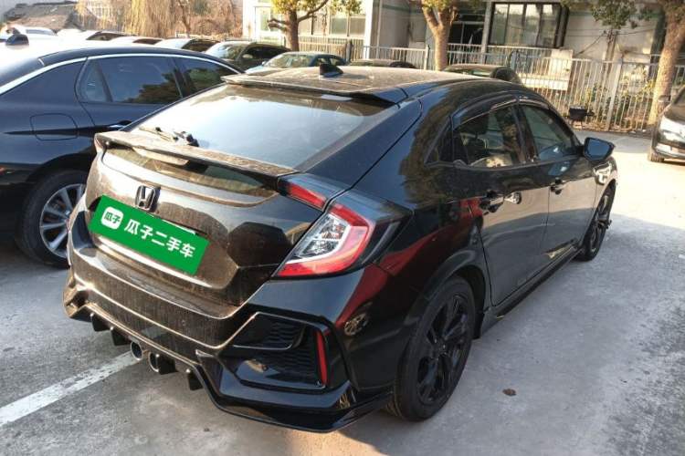 Used Honda Civic 2021 HATCHBACK 220TURBO CVT Trendy Cool Edition
