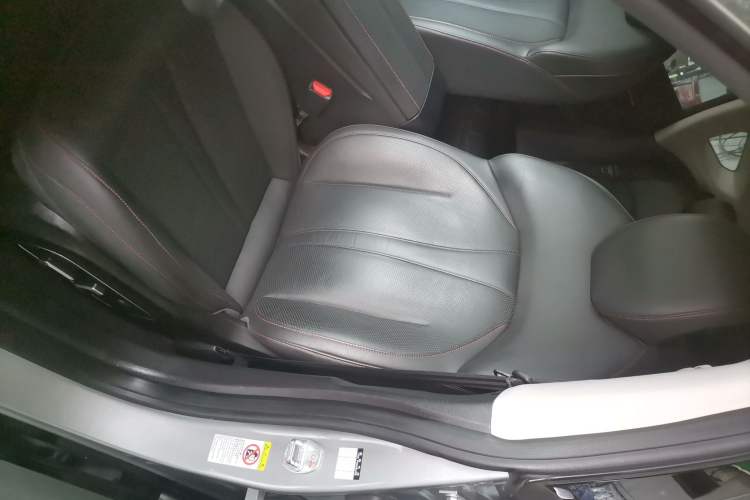 Used XPeng P7 2020 670N Left Front Seat