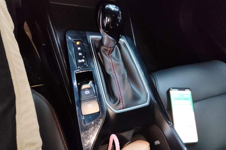 Used MG 5 2021 180 DVVT CVT Youth Luxury Edition
