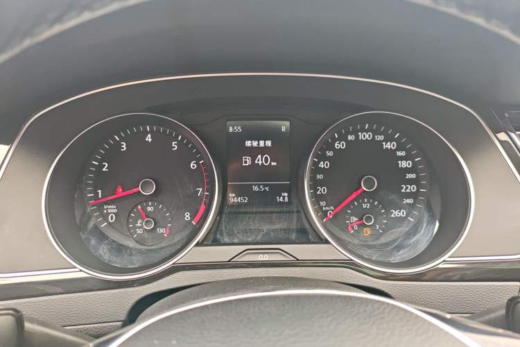 Used Volkswagen Magotan 2018 330TSI DSG Advanced Model Instrument Cluster